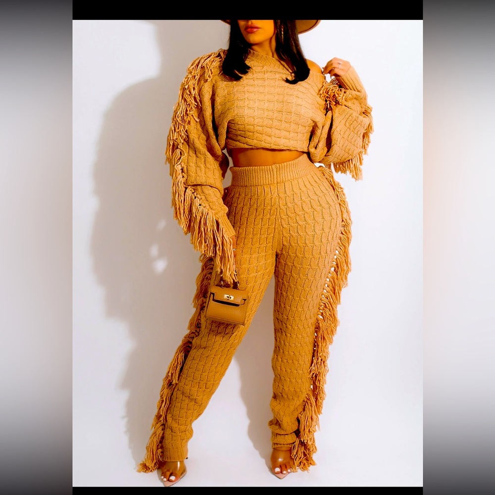 Sweater Pants Set with Tassels